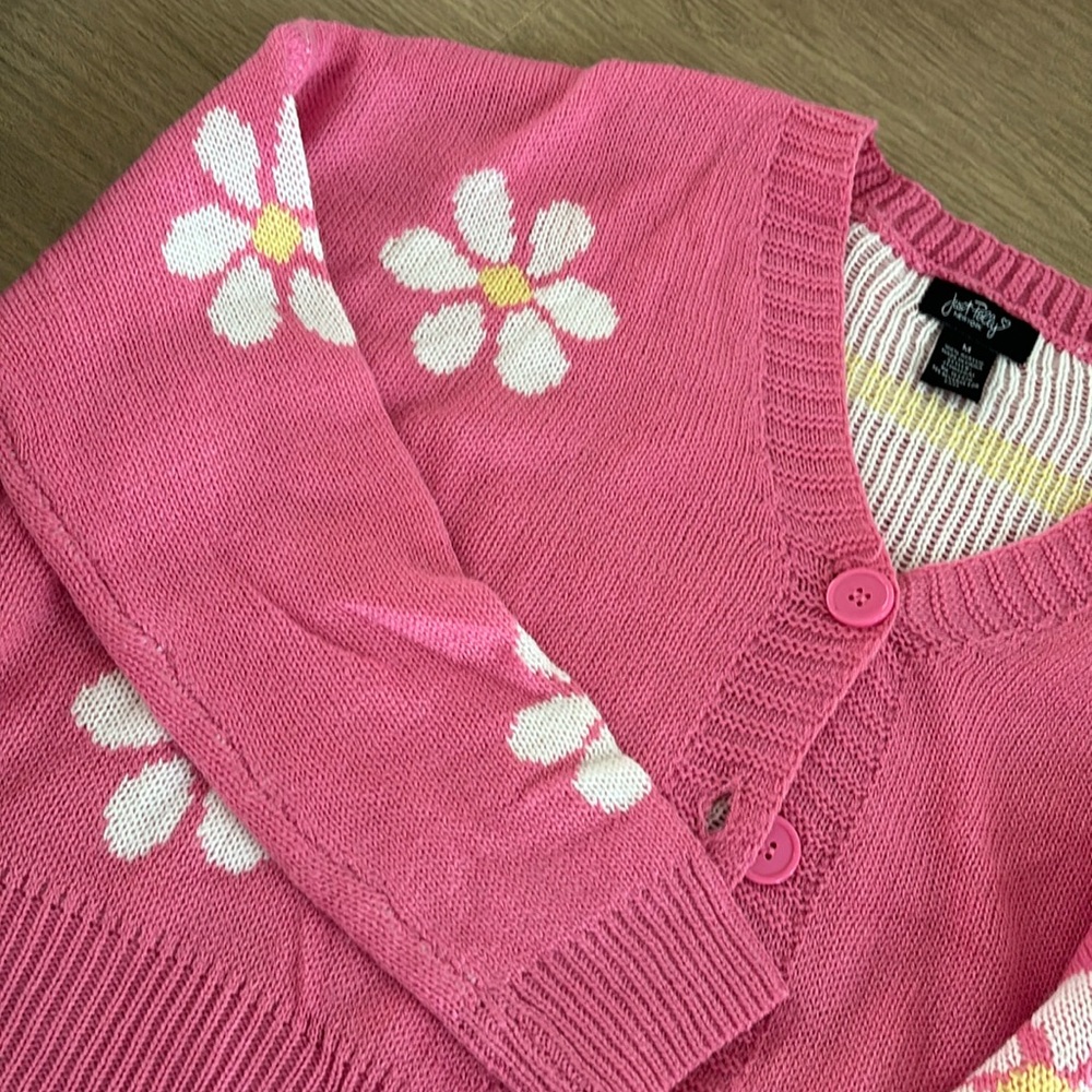 Cute pink sweater with flowers